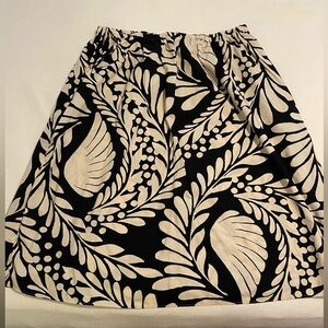 H&M Elegant Black and White Leaf Print Skirt